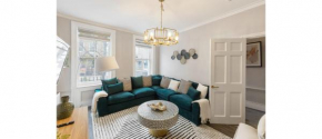 Serenity in the City: Best 5BR Home in Whitechapel